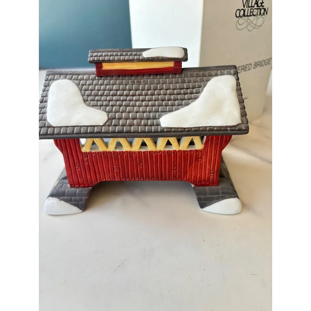 Dept 56 Heritage Village Red Covered Bridge Maple Creek Porcelain 5987-0